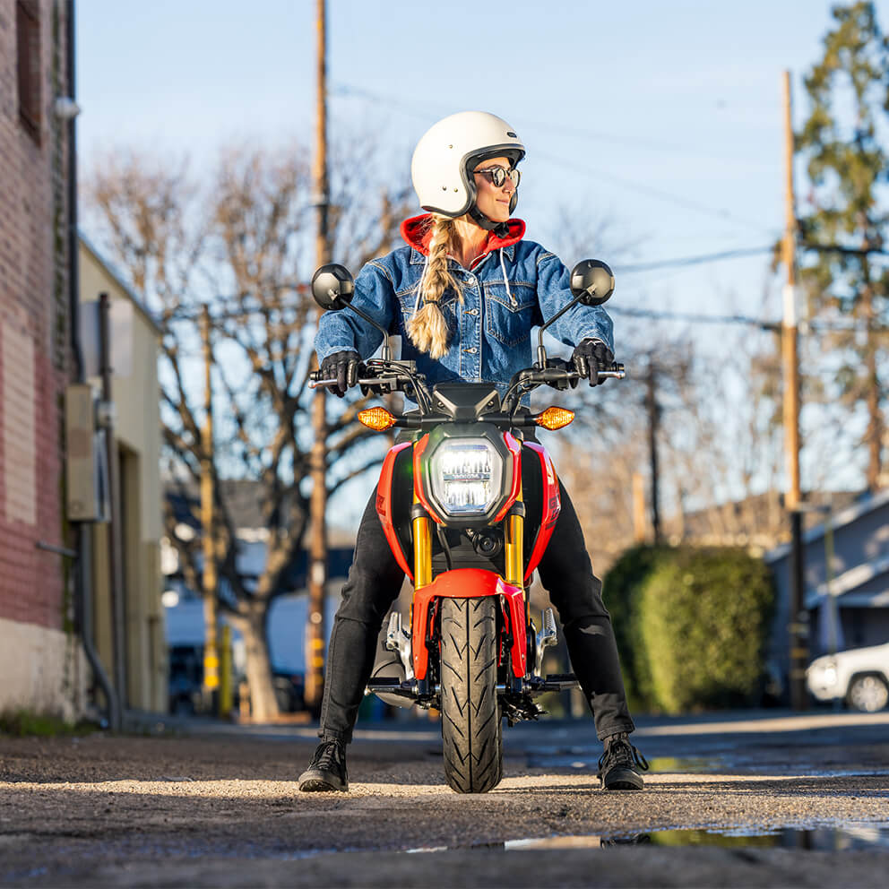 Introducing the 2025 Honda Grom 125: A MiniMOTO Marvel
