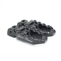 MC Motoparts Custom Engraved Name BUZZ FRONT Wide Foot Pegs - Personlization Footpegs - MC Motoparts