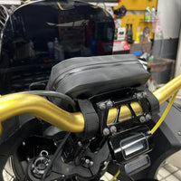 Pazoma waterproof motorcycle handlebar T-Bar bag with airtight zipper, designed for Harley Dyna Softail all-weather riding.