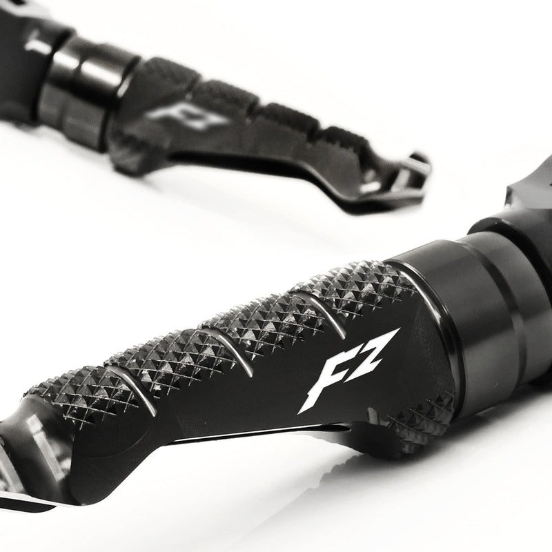 Yamaha FZ 400 FZ1 FZ6 FZ8 engraved front rider Black Foot Pegs